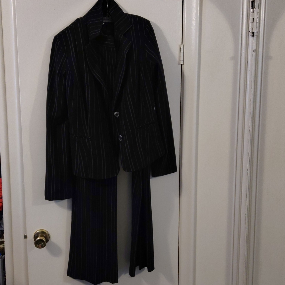 Pin stripe pant suit